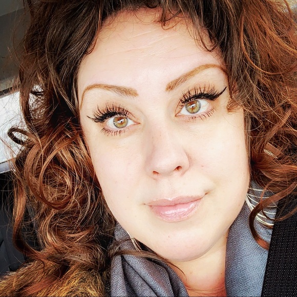 Meet your Posher, Nada - Picture 2 of 7